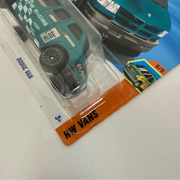 Mattel Hot Wheels Teal Racing Van - Picture 3 of 4